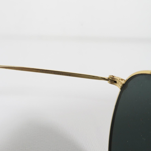 341 - 5x  Pairs Ray Ban Sunglasses 4x etched RB and 1x etched BL