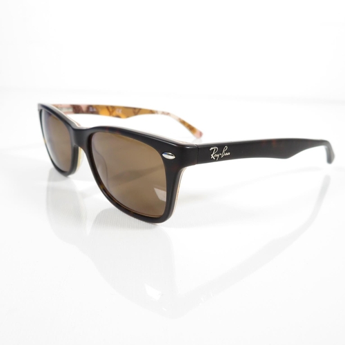 359 - 4x Pairs Ray Ban Sunglasses   3x etched BL