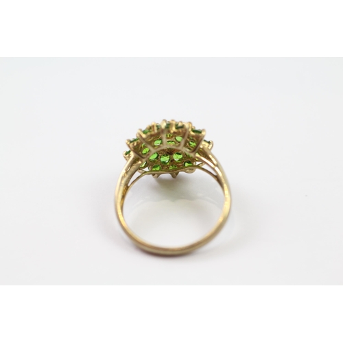 1 - 9ct gold green gem cluster dress ring (3.6g) Size  Q