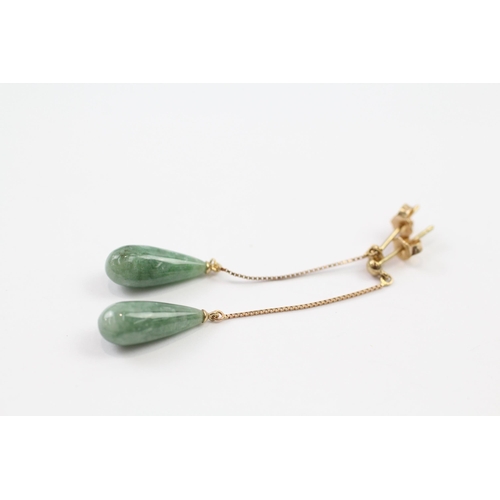 100 - 9ct gold tear drop jade drop earrings (2.4g)