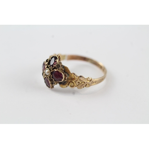 106 - 9ct gold antique garnet & pearl ring (1.7g) Size  N