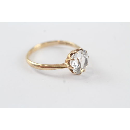 109 - 9ct gold white sapphire solitaire ring (2.6g) Size  R 1/2