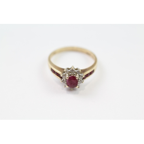 121 - 9ct gold vintage ruby & diamond cluster ring (2.4g) Size  L