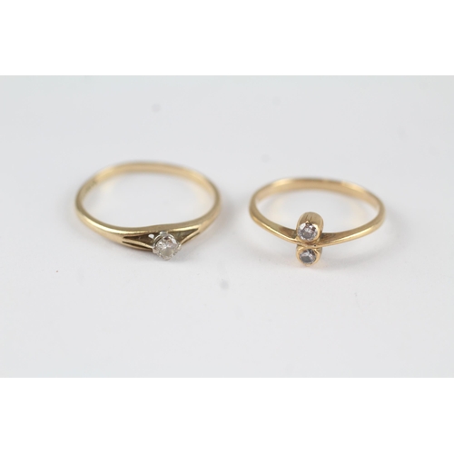 124 - 2x 9ct gold diamond rings (2.6g) Size  I + L