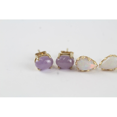 137 - 3x 9ct gold opal, dyed jade, diamond & topaz stud earrings (2.8g)