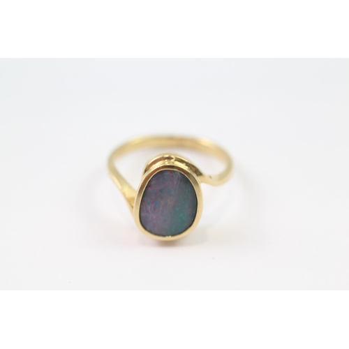 144 - 14ct gold boulder opal dress ring (3.8g) Size  O