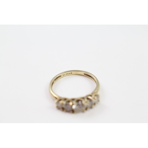 19 - 9ct gold CZ five stone ring (2.7g) Size  P