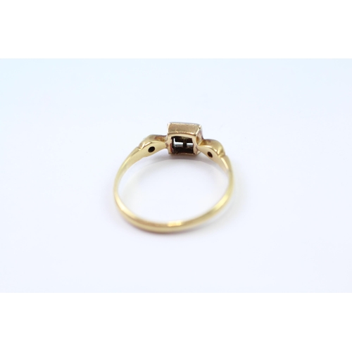 31 - 18ct gold vintage diamond ring (2.3g) Size  O