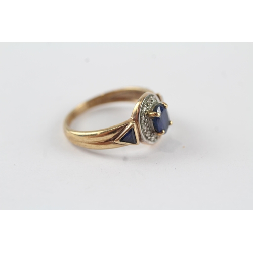 88 - 9ct gold sapphire & diamond vintage ring (3g) Size  M 1/2