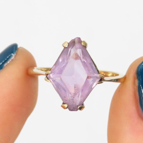 110 - 9ct gold amethyst dress ring (2.8g) Size  O 1/2