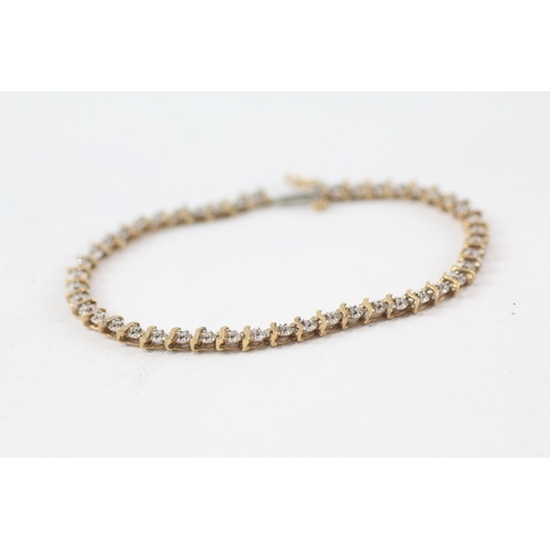 106 - 9ct gold diamond fancy link bracelet (6.7g)