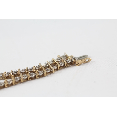 106 - 9ct gold diamond fancy link bracelet (6.7g)