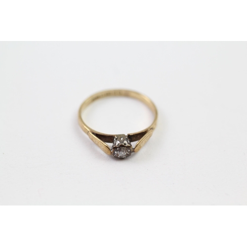 152 - 9ct gold circular cut diamond single stone ring (1.4g) Size  L