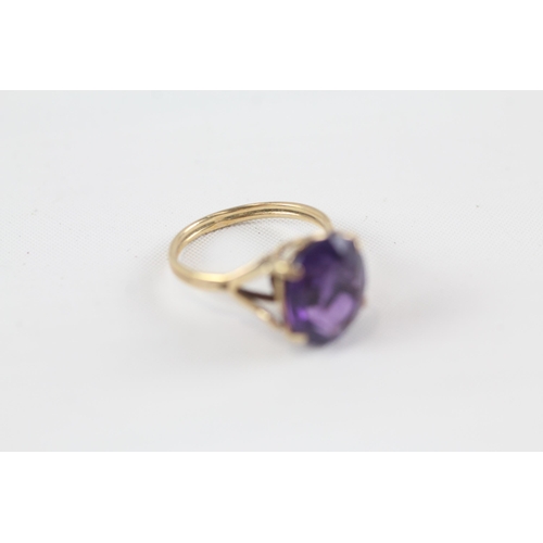 19 - 9ct gold amethyst single stone ring (2.4g) Size  K