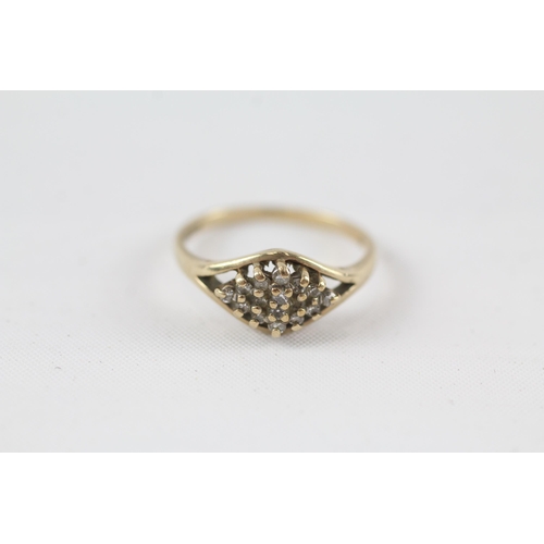 28 - 9ct gold diamond cluster ring (2.3g) Size  P