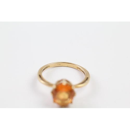 44 - 9ct gold citrine single stone ring (3.1g) Size  S+1/2