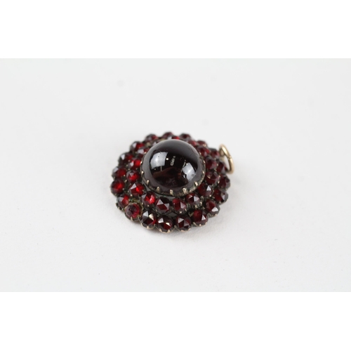 59 - 6ct gold Georgian foil back garnet cluster pendant (4.5g)