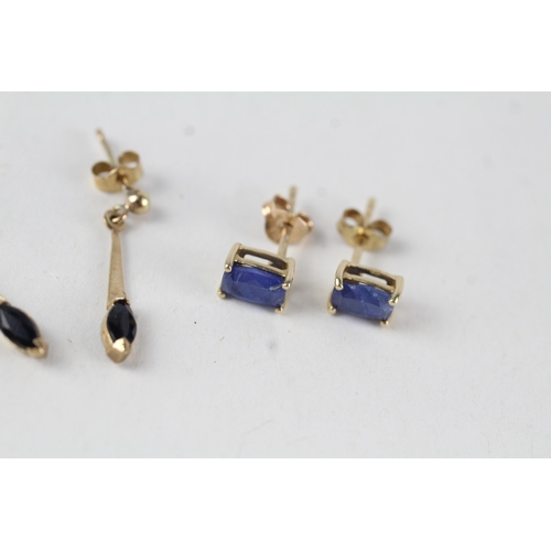 85 - 3 x 9ct gold sapphire earrings (2.6g)