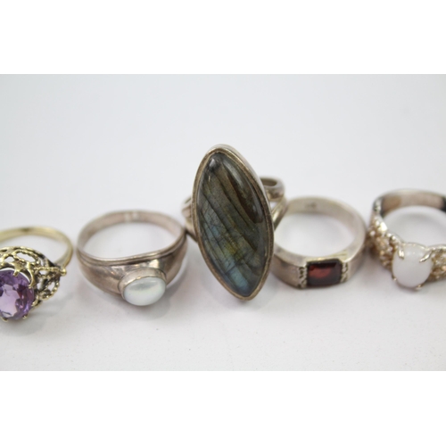 211 - A collection of sterling silver gemstone rings including labradorite (38g)