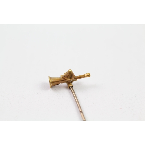 132 - 15ct gold antique fox hunting trophy stick pin (0.9g)