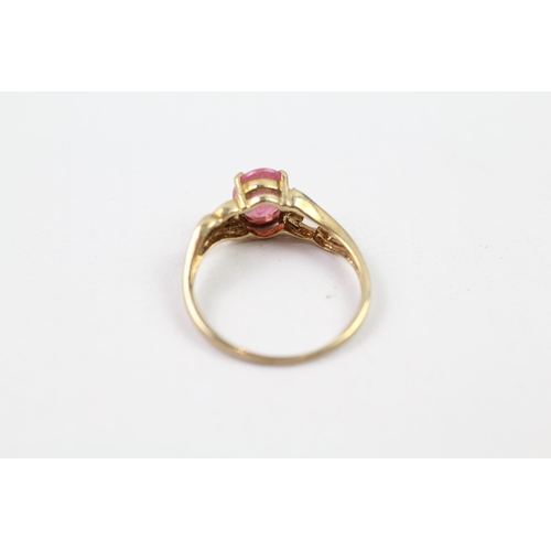 133 - 9ct gold vintage ruby & diamond ring (2.1g)