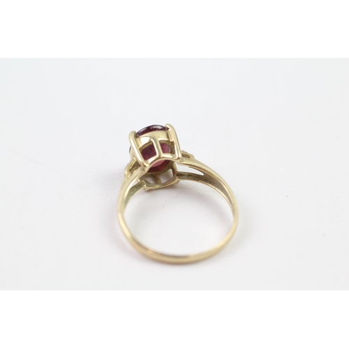 156 - 9ct gold ruby & diamond solitaire ring (3g) Size  P 1/2