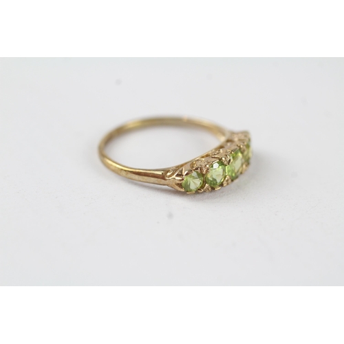 25 - 9ct gold vintage peridot five stone ring (1.7g) Size  M