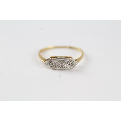 30 - 18ct gold 1920's/1930's platinum set diamond ring (1.5g) Size  M