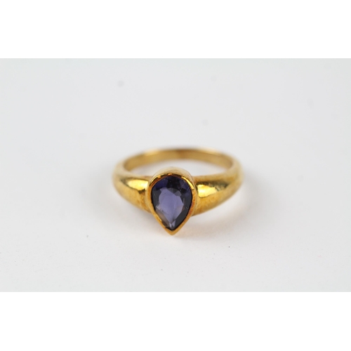 41 - 9ct gold blue pear cut iolite solitaire ring (3.4g) Size  N