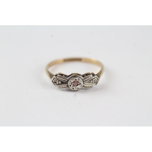 51 - 9ct gold antique platinum set diamond ring (1.6g) Size  M