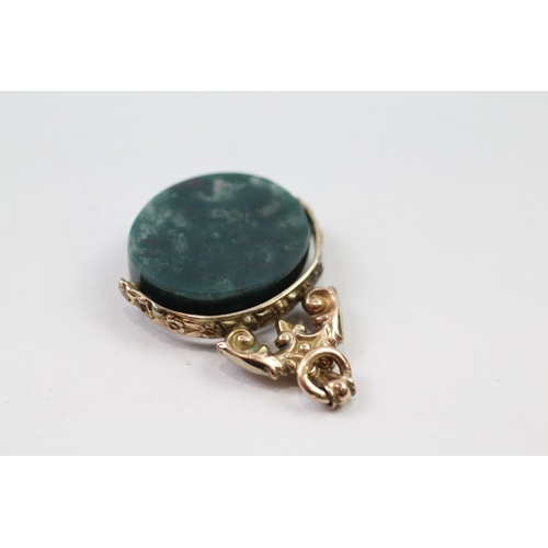 61 - 9ct gold antique bloodstone fob (9.5g)