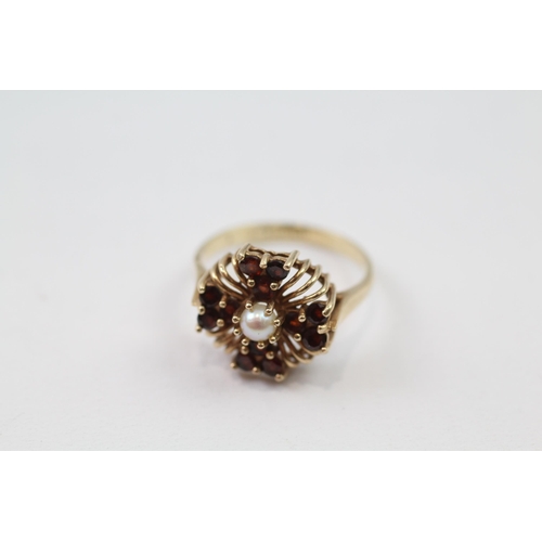 63 - 9ct gold garnet & pearl cluster ring (2.6g) Size  M