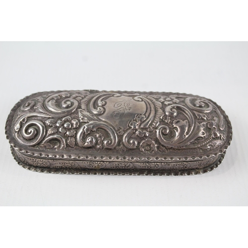 261 - Antique Victorian 1899 Chester Sterling Silver Oval  Ornate Trinket Box (87g)