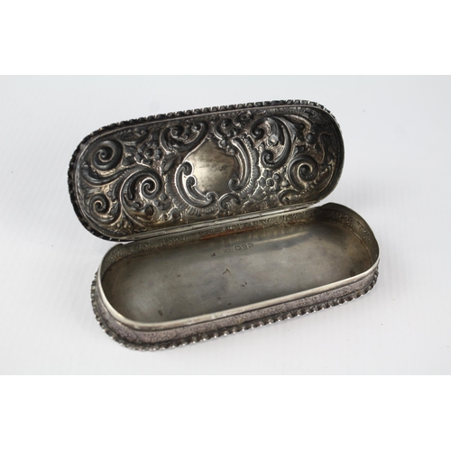 261 - Antique Victorian 1899 Chester Sterling Silver Oval  Ornate Trinket Box (87g)