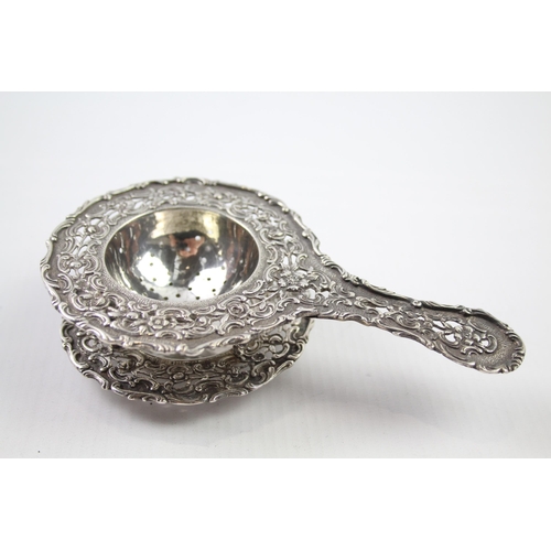 275 - Antique / Vintage Stamped .800 Continental Silver Ornate Tea Strainer (128g)