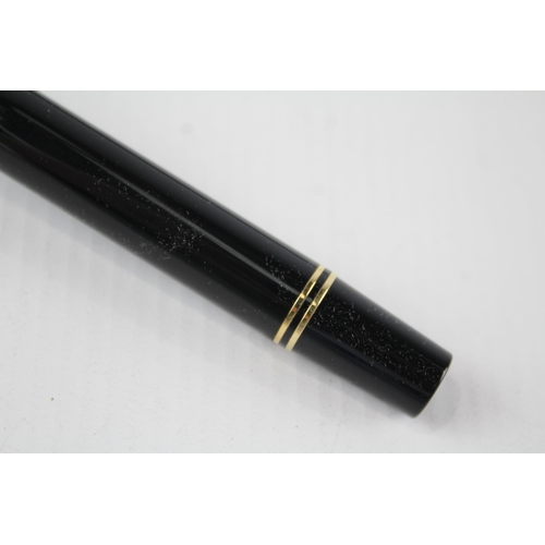 347 - PARKER Duofold Black Lacquer Fountain Pen w/ 18ct Gold Nib Original Box