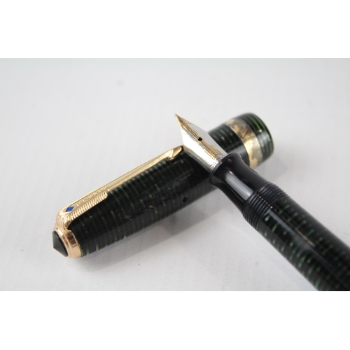 354 - Vintage PARKER Vaccumatic Green Fountain Pen w/ Steel Nib WRITING