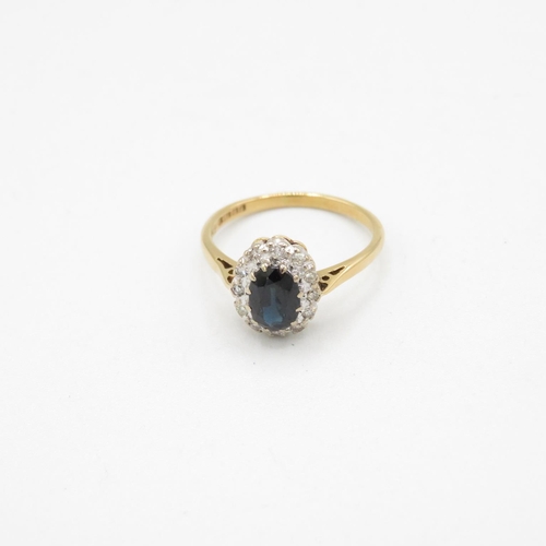 384 - 18ct Gold Sapphire and diamond ring size O (3.2g)