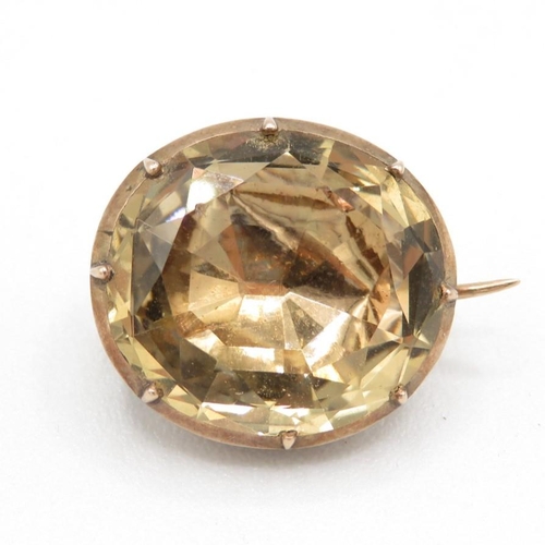 394 - 9ct Gold citrine brooch (3.6g)