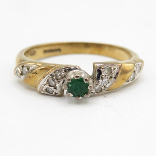 135 - 9ct gold vintage emerald & diamond ring (2.2g) Size  M