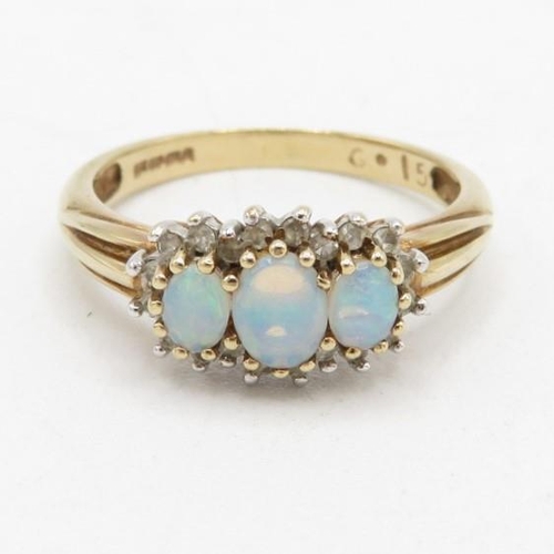 74 - 9ct gold vintage opal & diamond cluster ring (2.6g) Size  O