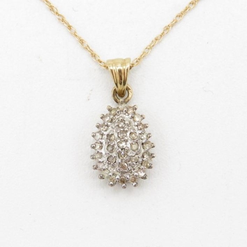 92 - 9ct gold diamond cluster pendant & chain (2g)