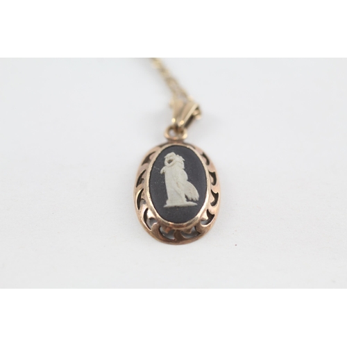 130 - 9ct gold wedgewood cameo pendant & chain (2.2g)