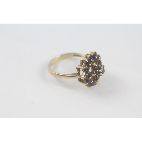 159 - 9ct gold vintage sapphire cluster ring (4.6g) Size  P 1/2