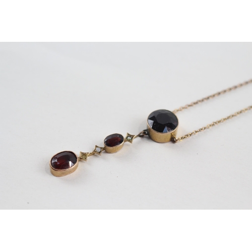 165 - 9ct gold garnet & seed pearl necklace (as seen) (3.7g)