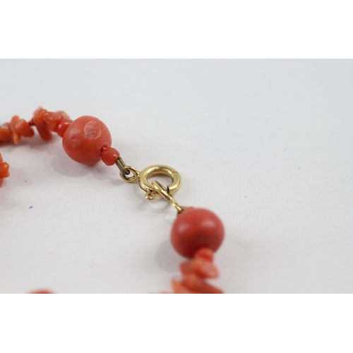 173 - 9ct gold coral necklace (14.8g)