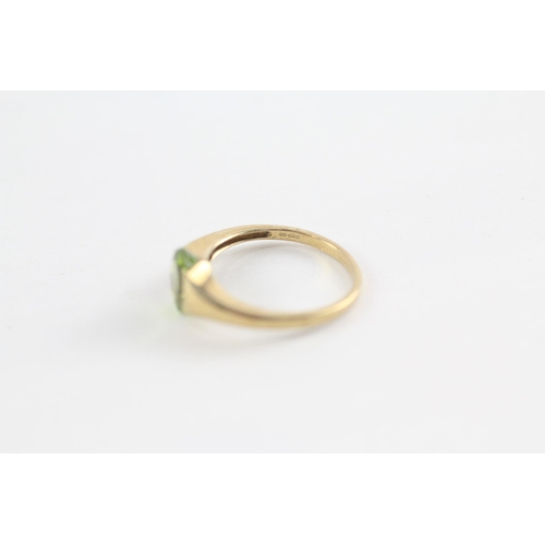 189 - 9ct gold oval cut peridot ring (2.1g) Size  N