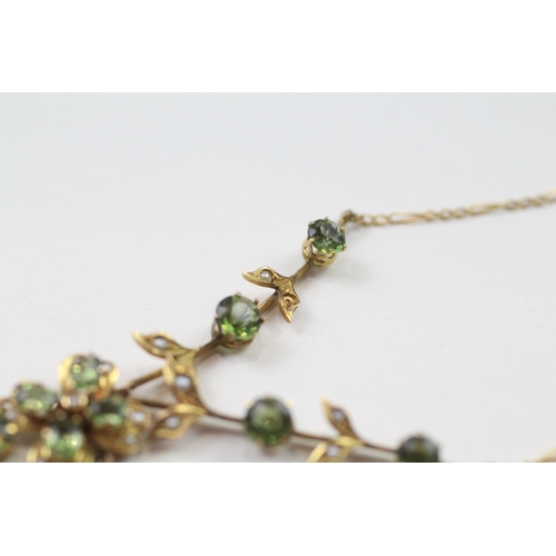 191 - 9ct gold green gemstone & seed pearl necklace (4.6g)