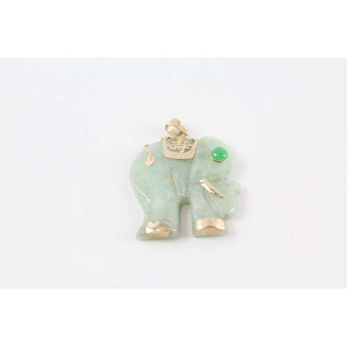 92 - 3 x 9ct gold jade elephant pendant & drop earrings (10g)