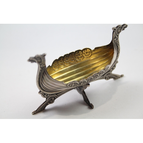 325 - Vintage .900 SILVER Novelty Viking Long Boat Condiment Dish (20g)